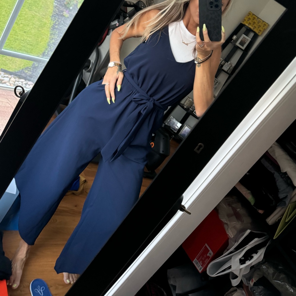 Gorgeous navy blue Nordstrom romper jumpsuit size medium